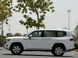 Toyota Land Cruiser GX 2023